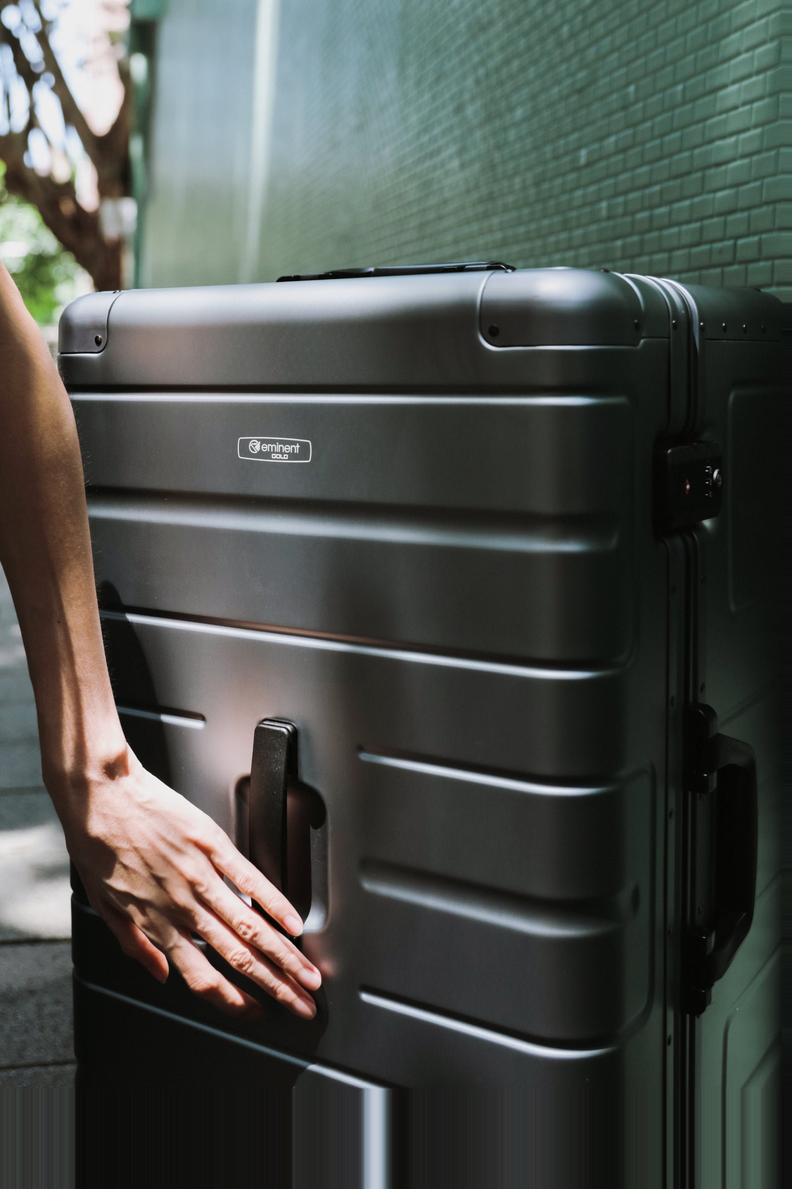 Athens - Trunk / Black Aluminum - Image 7